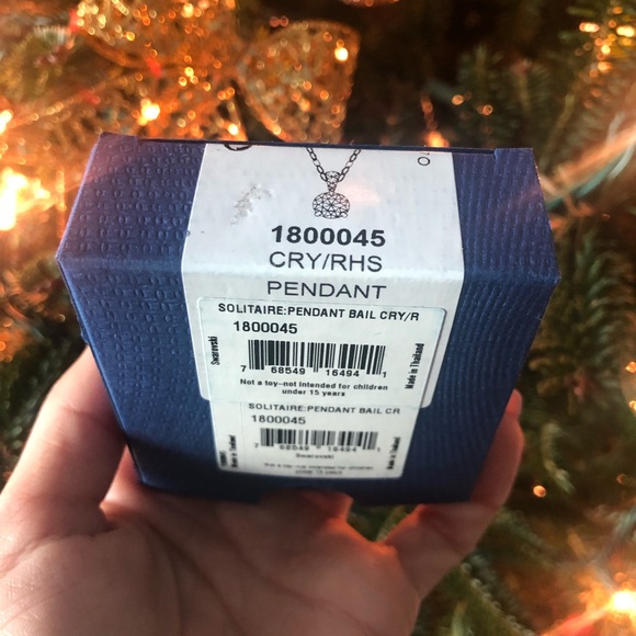 Swarovski Necklace with Pendant - Picture 4 of 4